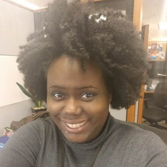 Meet your Posher, Kay - Picture 2 of 7